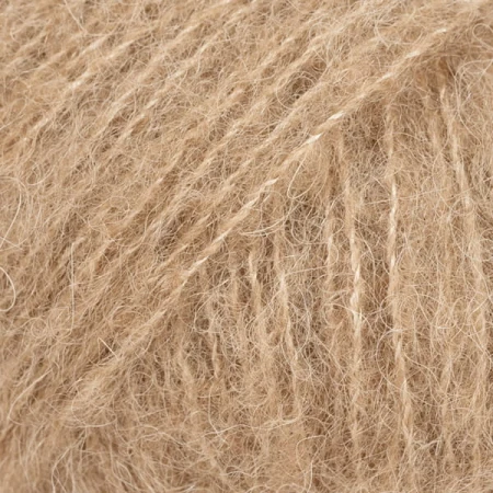 drops_brushed_alpaca_silk_36-2_migdalowy.jpg